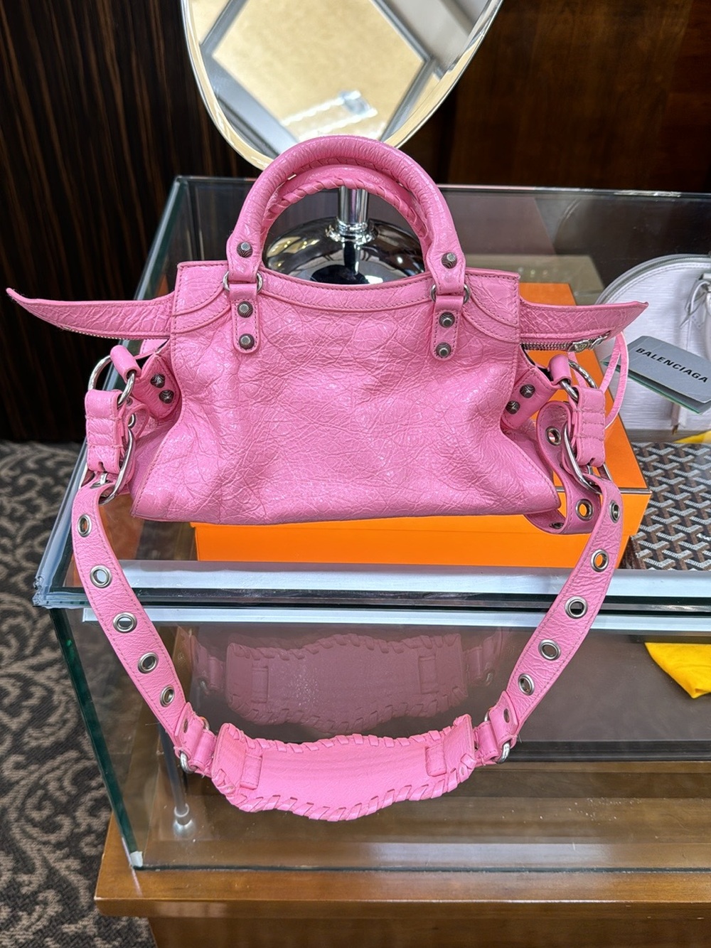 Balenciaga Neo Cagole Handbag - Picture 3 of 10